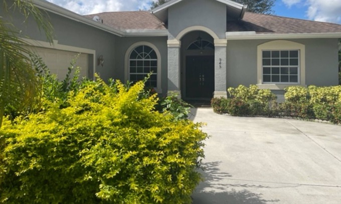 Rural Estates House | Tranquil Naples Home w/private pool