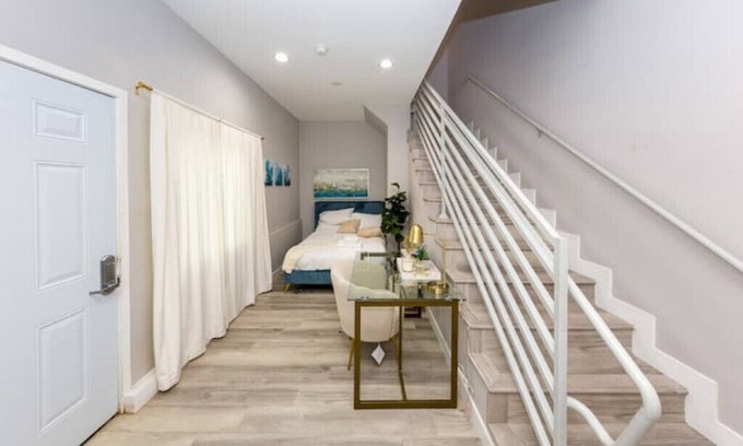 North Hollywood Apartment | Tranquil NoHo Studio Near Universal Studios
