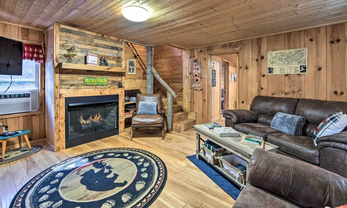 Sylva Cabin | Tranquil Sylva Retreat w/ BBQ Grill & Deck