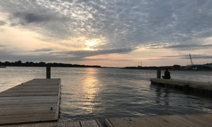 Southport Cottage | Tranquil Tides Cottage 3 miles from the Beach