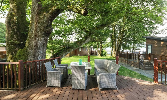 Windermere Cottage | TRANQUIL WATERS, family friendly, with a garden in Windermere