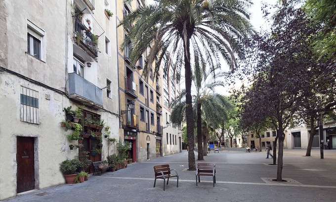 El Born Apartment | Transferable trend. Perfect harmony between antiquity and modernity