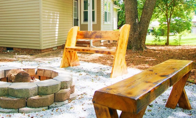 Travelers Rest House | TRAVELERS REST'S SUNFLOWER JOY