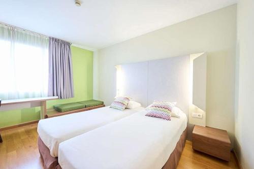 Cornella de Llobregat Hotel | Travelodge BCN Cornella Fira