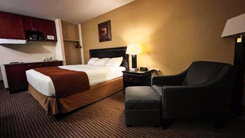 Valleyview Hotel | Travelodge by Wyndham Valleyview AB