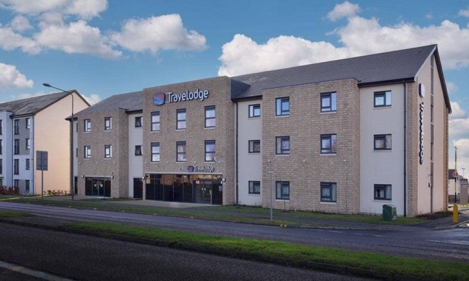 Longcroft Hotel | Travelodge Plus Edinburgh Park