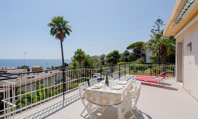 Sanremo Apartment | Tre Ponti Panoramic Seaview Apartment