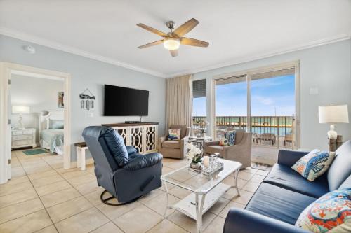 Lower Grand Lagoon Apartment | Treasure Island #0110