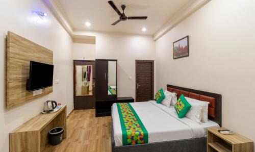 Varanasi Hotel | Treebo Om Shree Banaras