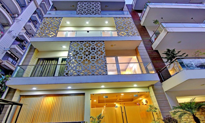 Sushant Lok Hotel | Treebo Sai Village Gold Souk - Sec 43