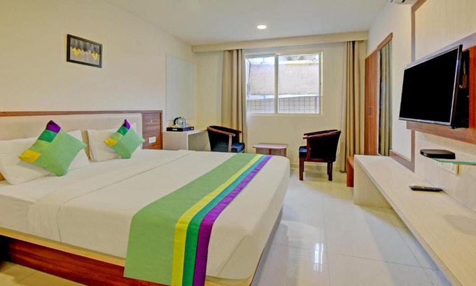 Bengaluru Hotel | Treebo Trend Silver Key Suites Kammanahalli