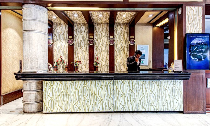 Lakdi Ka Pul Hotel | Treebo Trend Wood Bridge