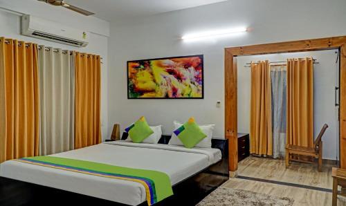 Sualkuchi Hotel | Treebo Umal Homestay Ganeshguri