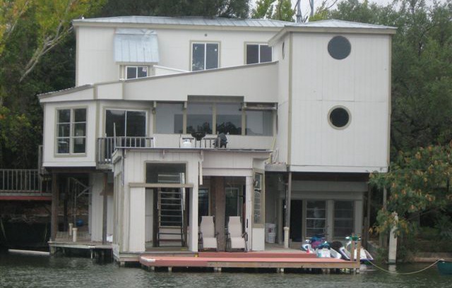 Kingsland House | TreeHouse Hideaway on Lake LBJ, Huge Serene Cove