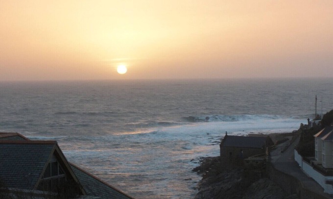Porthleven House | Tregonning - Two Bedroom House, Sleeps 4