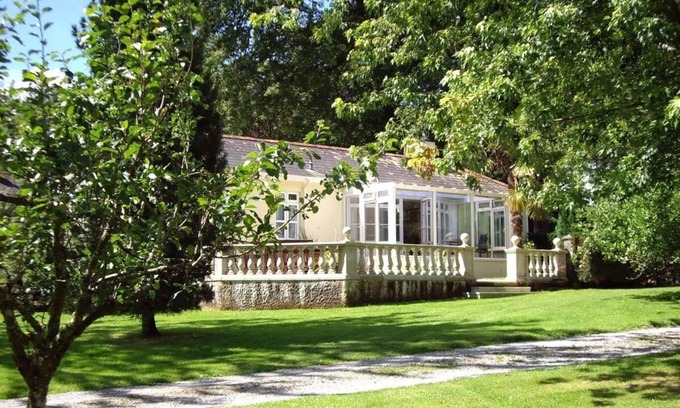 Bodmin House | TRELAZE, pet friendly, country holiday cottage in Wadebridge