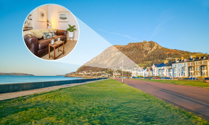 Llanfairfechan House | Trem Y Fam - One Bedroom House, Sleeps 2