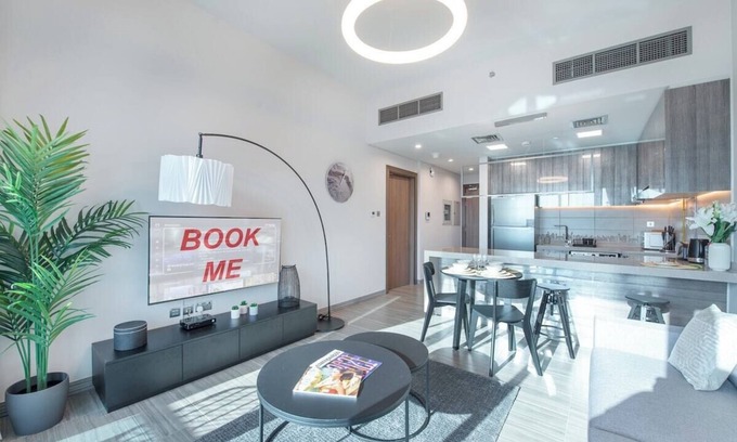 Jumeirah Lake Towers Condo | Trendy 1-Bedroom Apartment with Stunning Views at MBL Residences, JLT