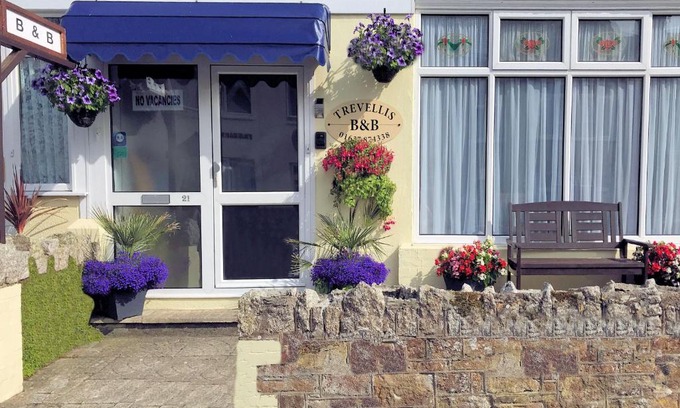 Newquay City Centre Bed & Breakfast | Trevellis Bed and Breakfast