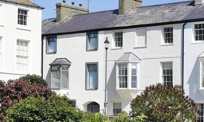 Beaumaris Cottage | TRI RAGLAN MAWR, family friendly, with open fire in Beaumaris