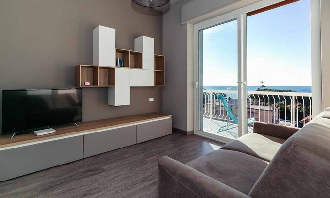 Cervo Apartment | Trilocale Glicine - Sea View in Cervo