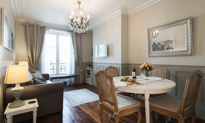 Ternes Apartment | Triomphe Elysees - Steps from the Arc de Triomphe