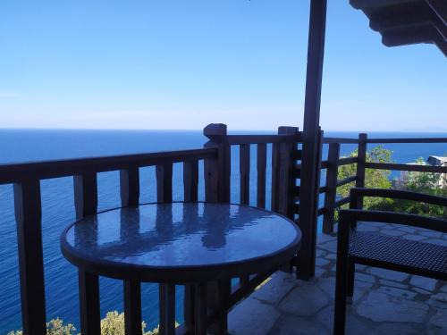 Tsagarada Apartment | Triple studio room in Mylopotamos Beach