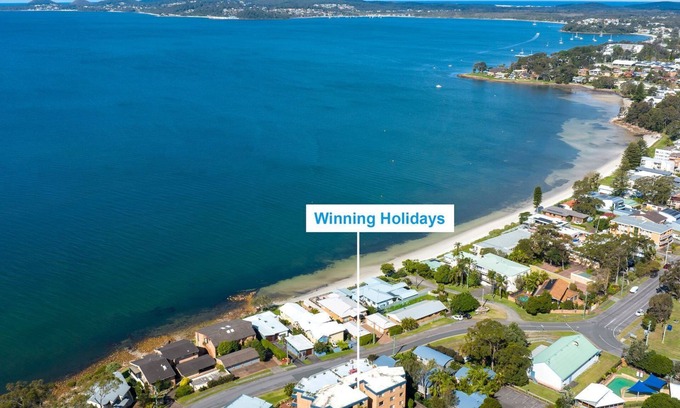 Soldiers Point Apartment | Triview - Mitchell Street, Unit 4/1-3, Soldiers Point - Spectacular water views