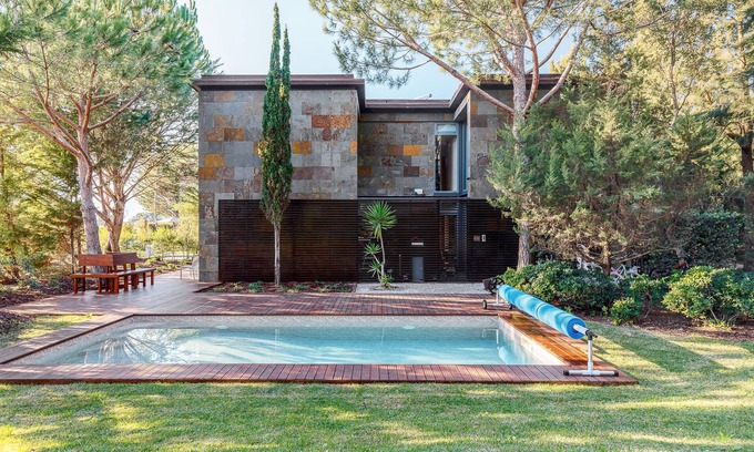 Carvalhal House | Tróia Villa Paradise with Private Pool, Wi-Fi and Air Conditioning