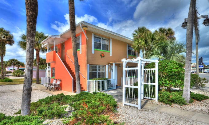 Daytona Beach Shores Apartment | Tropical 2 Bedroom Apartment Across from Daytona Beach/Sanitized after each use!