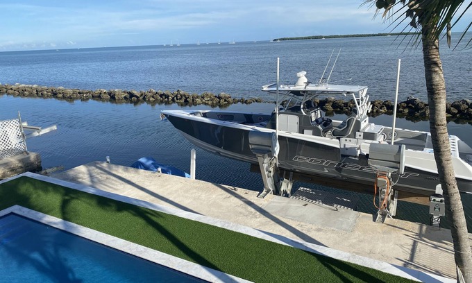 Tavernier House | Tropical ocean front home beautiful location