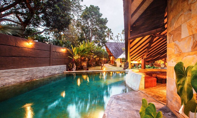 Sunset Road Villa | Tropical Villa Kalyca Sleeps 8