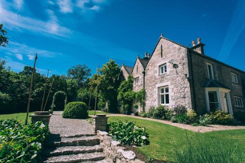 Beaumaris House | Tros Yr Afon Holiday Cottages and Manor House