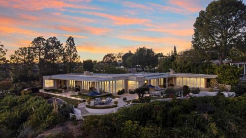 Trousdale Estates Villa | Trousdale Grand