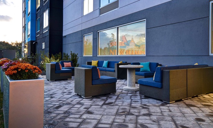 Concord Hotel | Tru by Hilton Concord