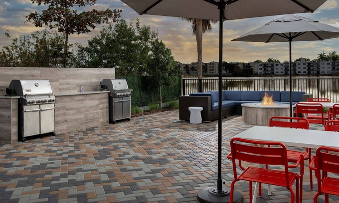 Flagami Hotel | TRU by Hilton Miami Airport South Blue Lagoon, FL