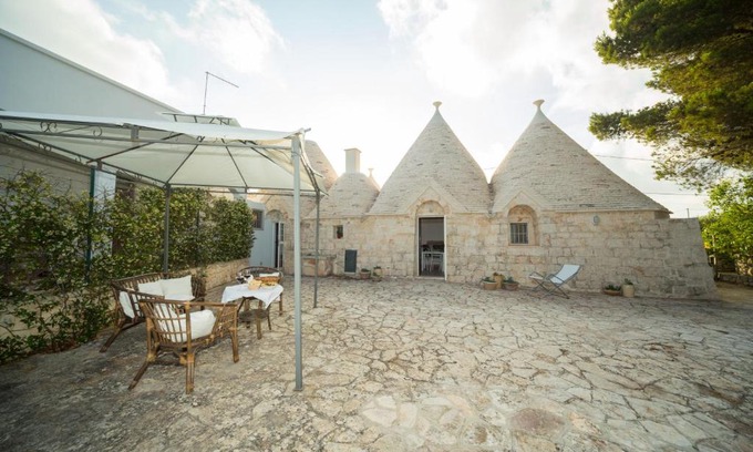 L'Assunta House | Trulli Curri