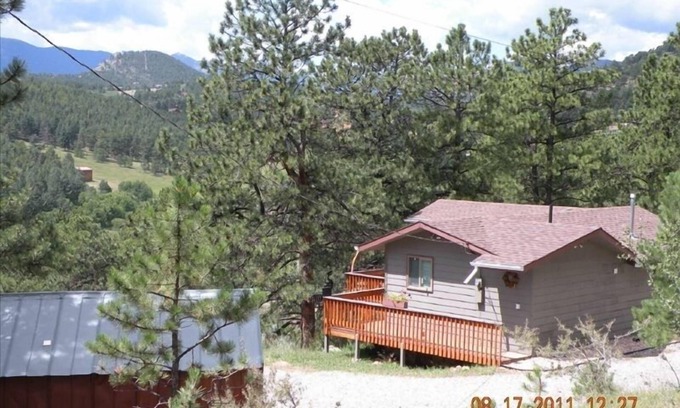 Bailey Cottage | Tucan Guest Cottage, Rocky Mountain Getaway, 30 Min to Denver