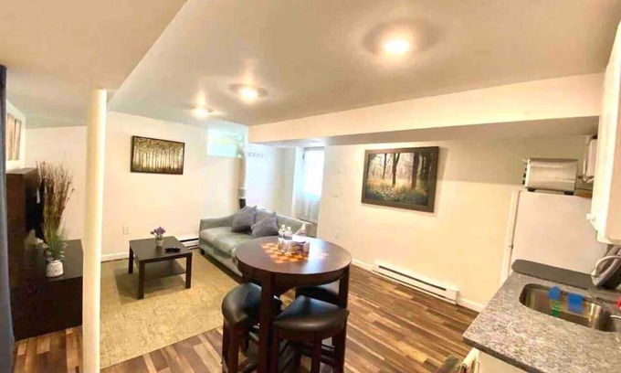 Waltham Apartment | Tucked away garden level studio near Cambridge 2740