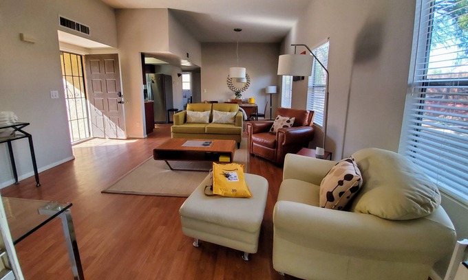 Gatewood Pointe Townhomes House | Tucson Townhouse with 2 Bdrm/2 Bath & Patio in Great Location