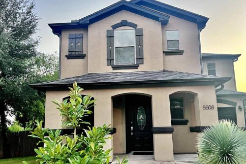 McKinney House | Tulum Stay at Austin by The Key Rentals