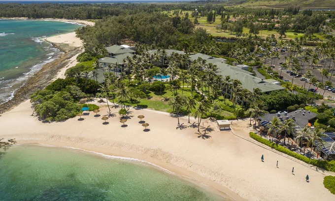 Kahuku Condo | Turtle Bay 3BR Ocean Villa Steps to Beach & Luxury Resort