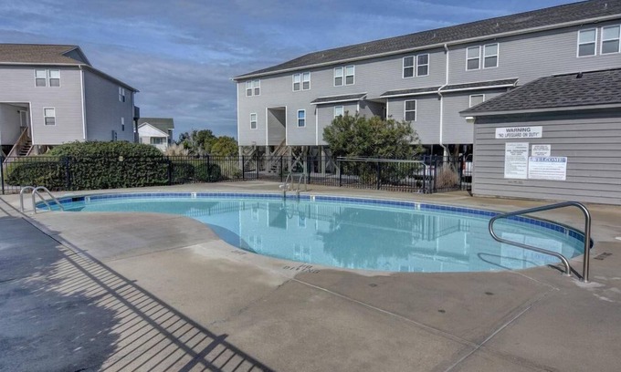 Surf City House | Turtle Cove 134 - Community Pool and Private Beach Access in Surf City, NC