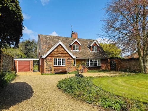 Trunch House | Twegan