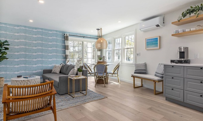 Ogunquit Apartment | Twenty Shore - 1 Surf Suite