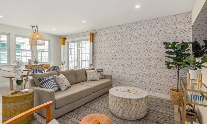 Ogunquit Condo | Twenty Shore - 3 Sun Suite