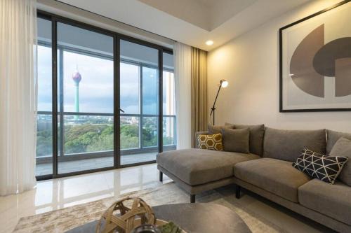 Colombo 02 Apartment | Twin Peaks residence