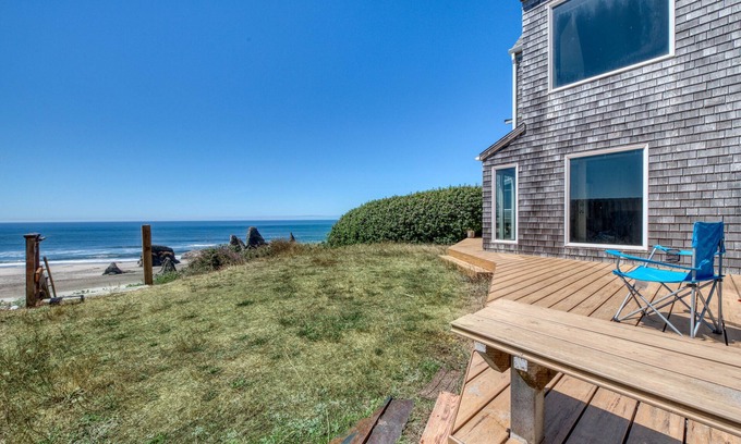 Bandon Condo | Two adjacent near beach condos w/gorgeous ocean views - dogs are OK
