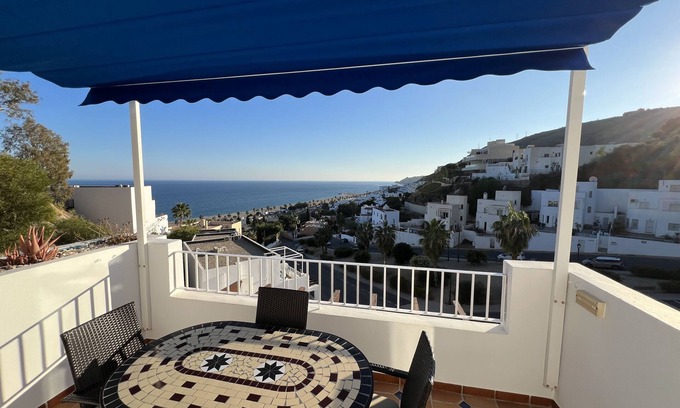 Ventanicas-El Cantal Apartment | Two bedroom apartment with sea views in Mojacar Playa