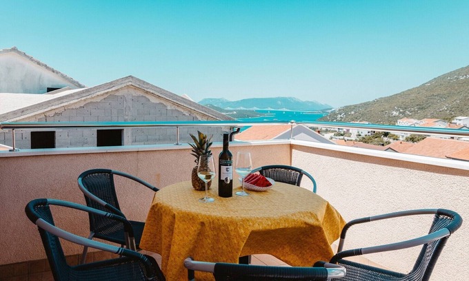 Neum Apartment | Two Bedroom Apartment with Sea View